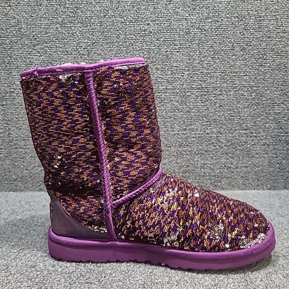 Ugg 1002978 Australia Womens 9 US Classic Short Sequin Boots Purple Silver RARE